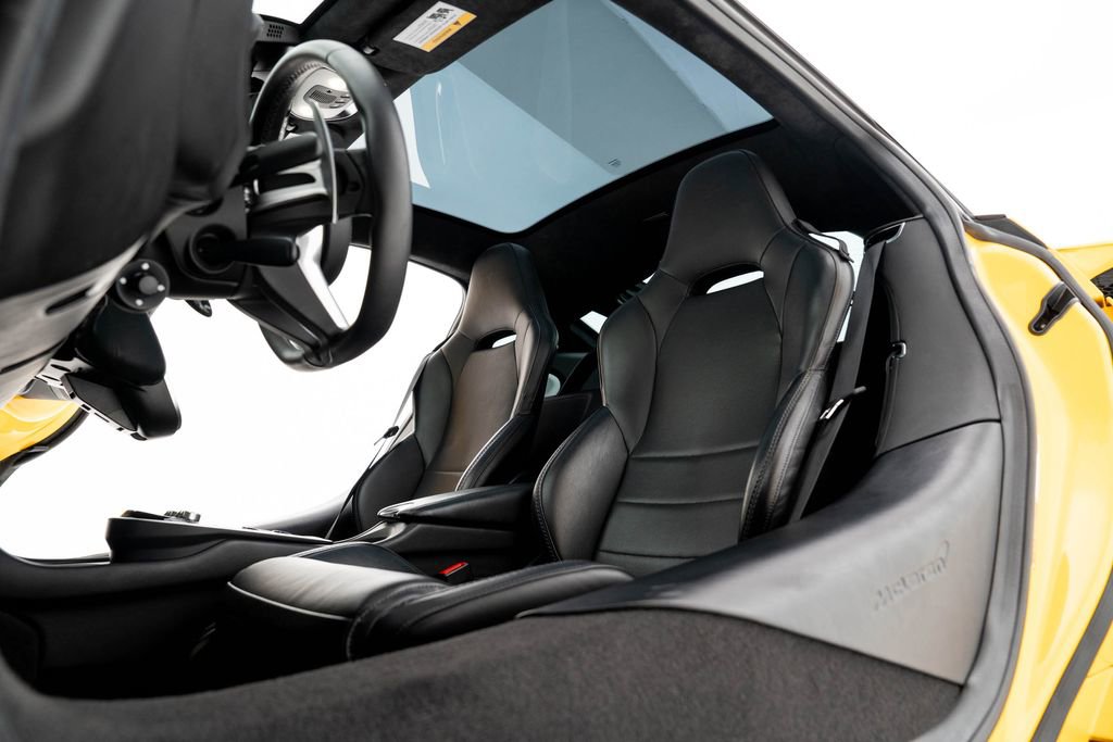 Used 2023 McLaren GT image 19
