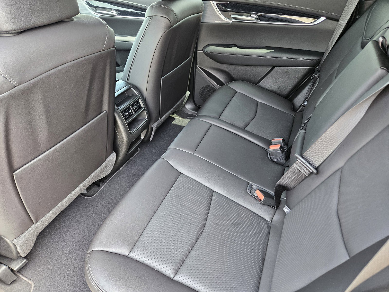 New 2026 Cadillac XT5 Premium Luxury FWD image 19