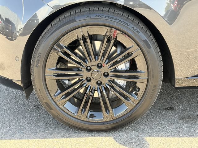 New 2026 Land Rover Range Rover Long Wheelbase SE AWD/4WD image 22