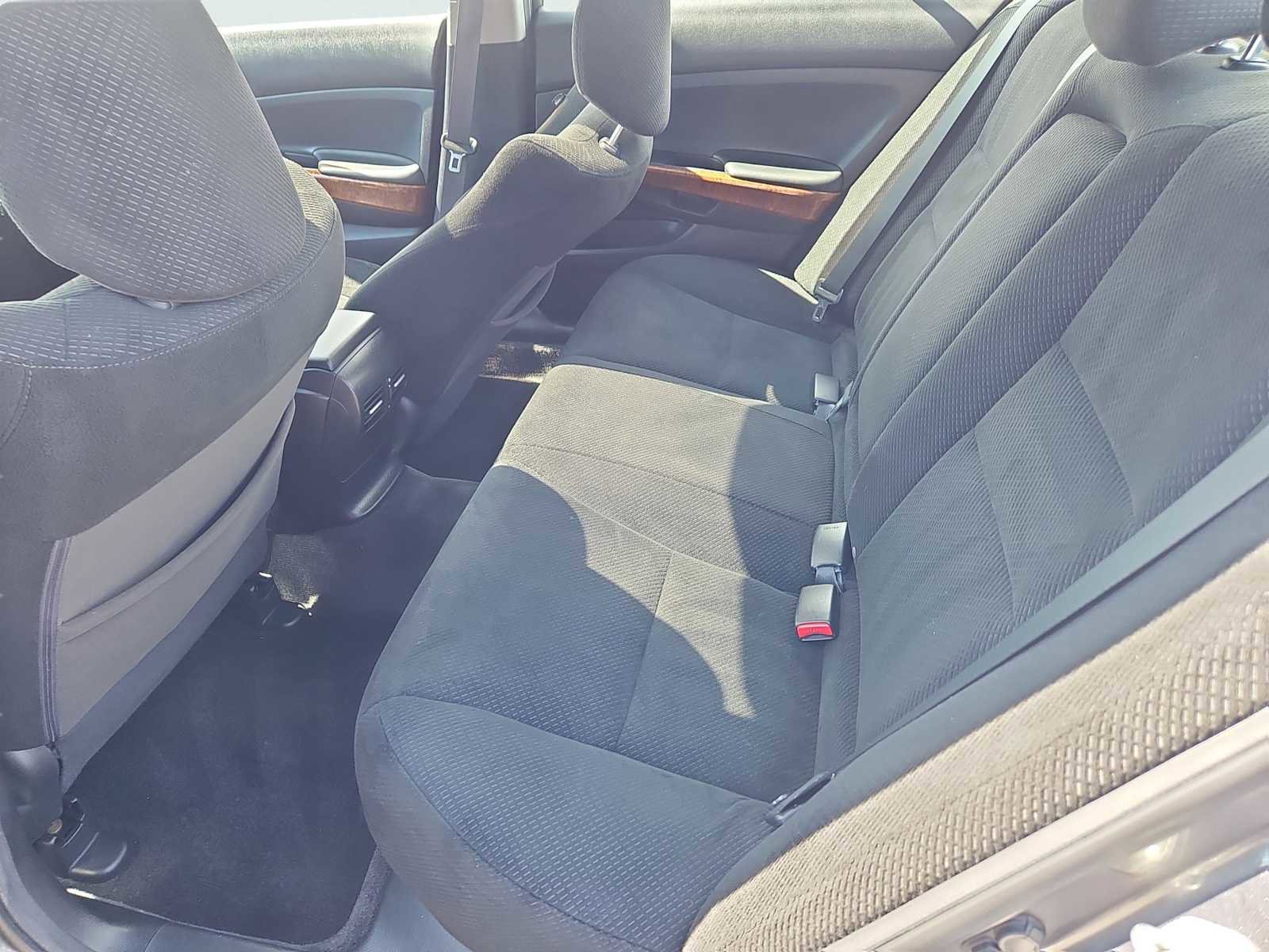 Used 2011 Honda Accord EX image 25