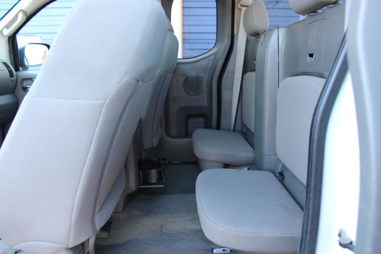 Used 2017 Nissan Frontier S image 33