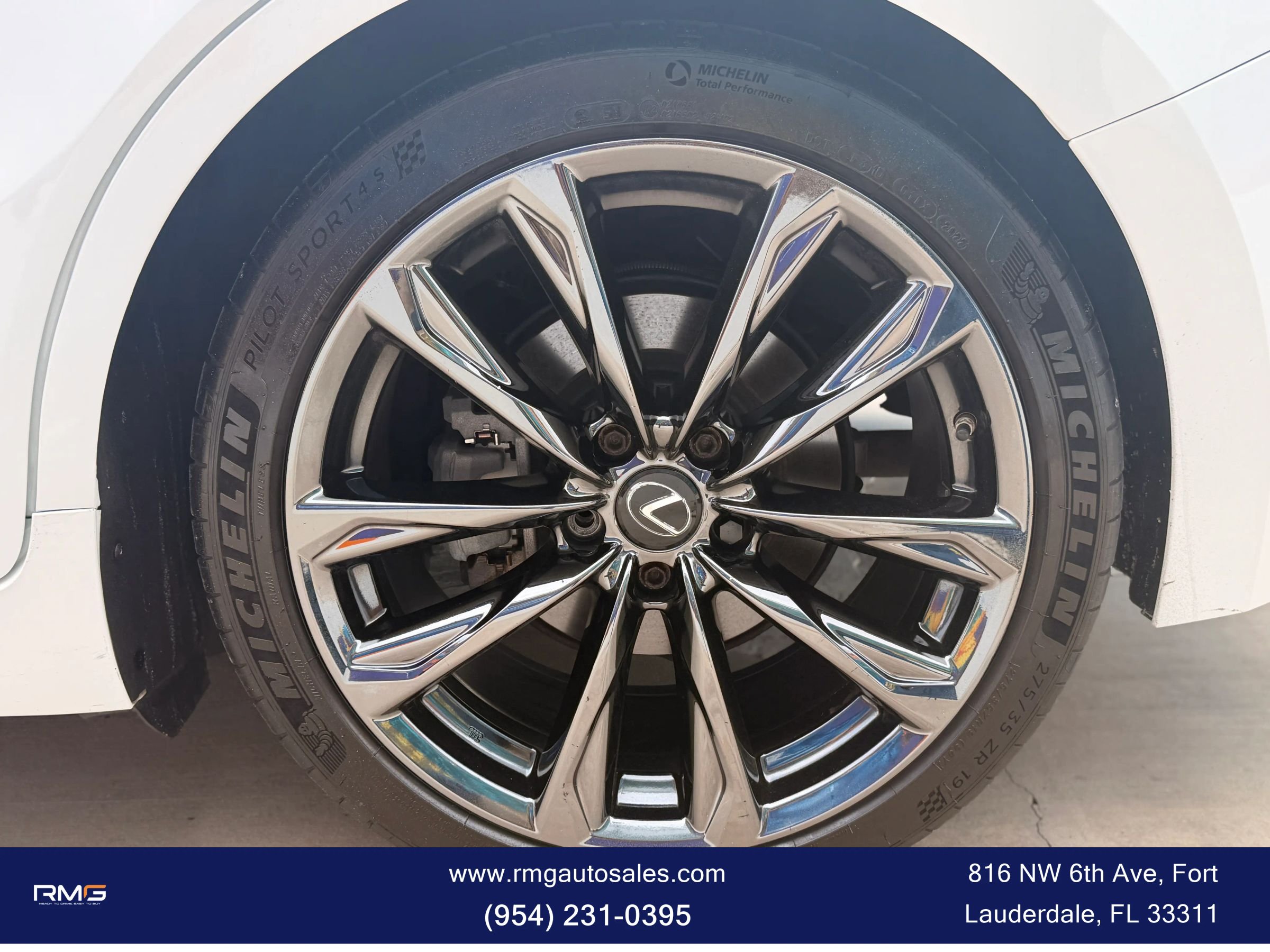 Used 2022 Lexus IS 350 F Sport w/ Navigation Package RWD image 9