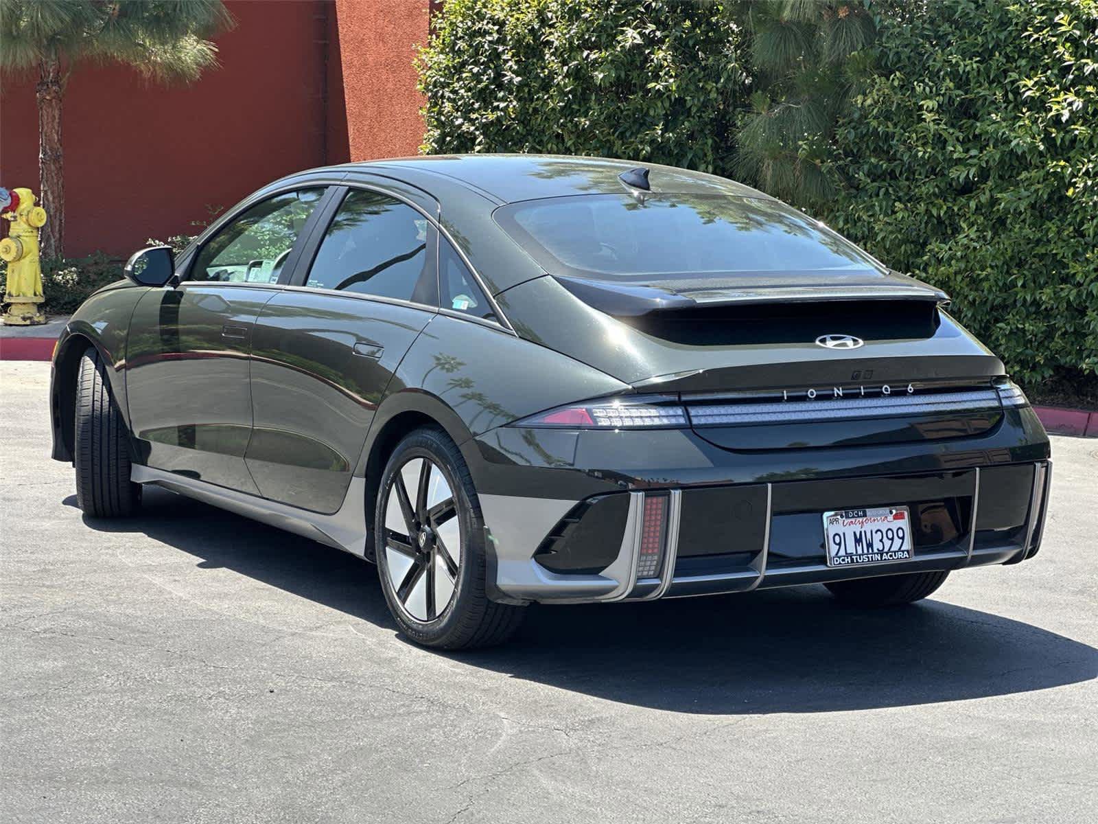 Used 2024 Hyundai Ioniq 6 SE RWD image 5