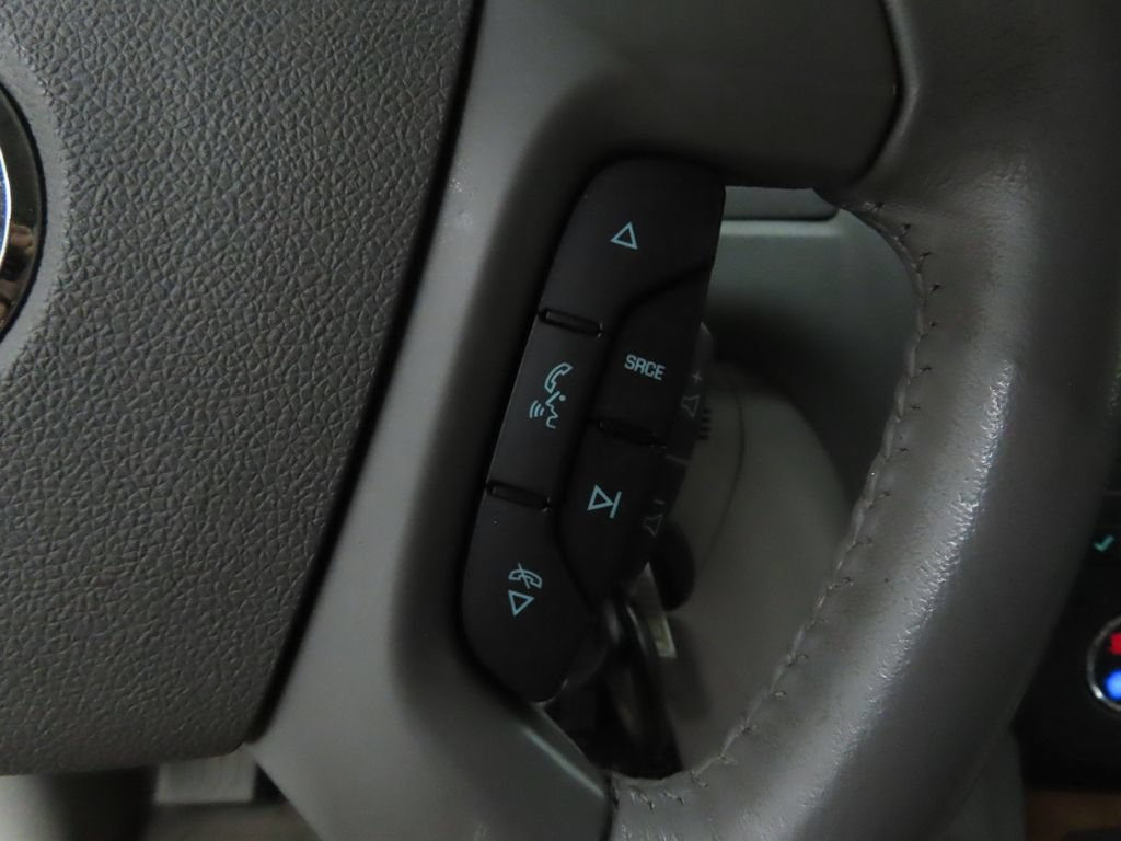 Used 2011 Buick Enclave CXL FWD image 13