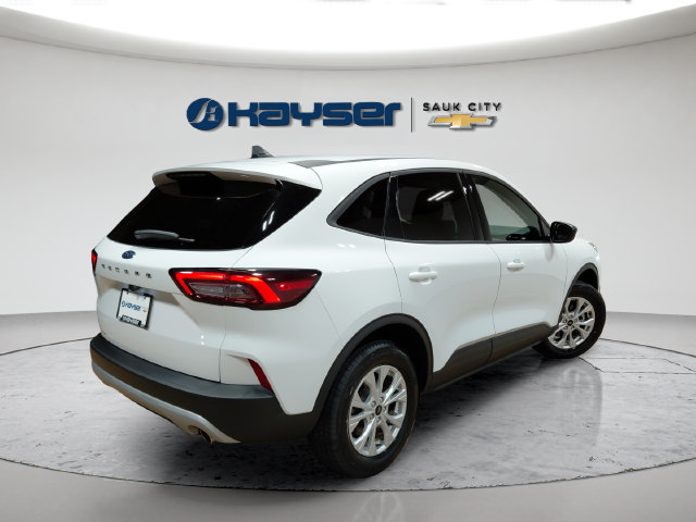 Used 2025 Ford Escape Active AWD/4WD image 7