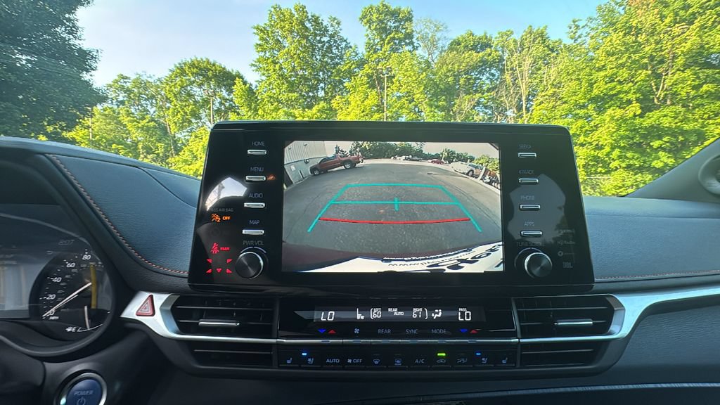 Used 2024 Toyota Sienna XSE w/ XSE Premium Package FWD image 22