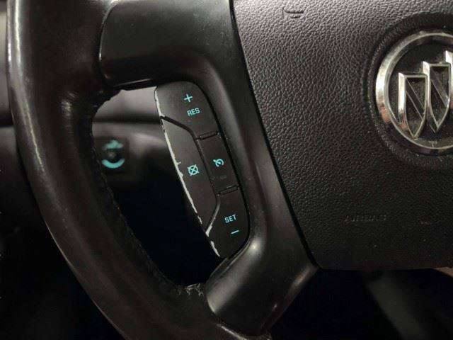 Used 2011 Buick Enclave CX FWD image 25