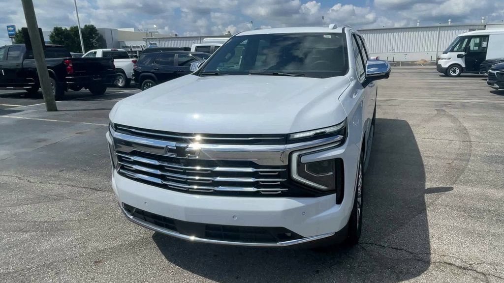 New 2026 Chevrolet Suburban Premier w/ Sun And Tow Package AWD/4WD image 5