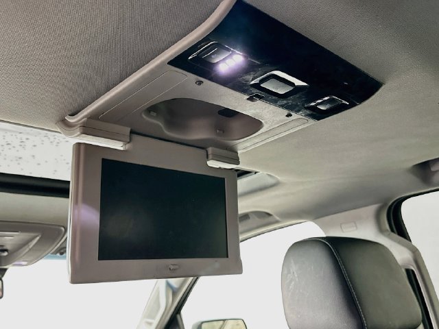 Used 2019 Chevrolet Tahoe Premier AWD/4WD image 33