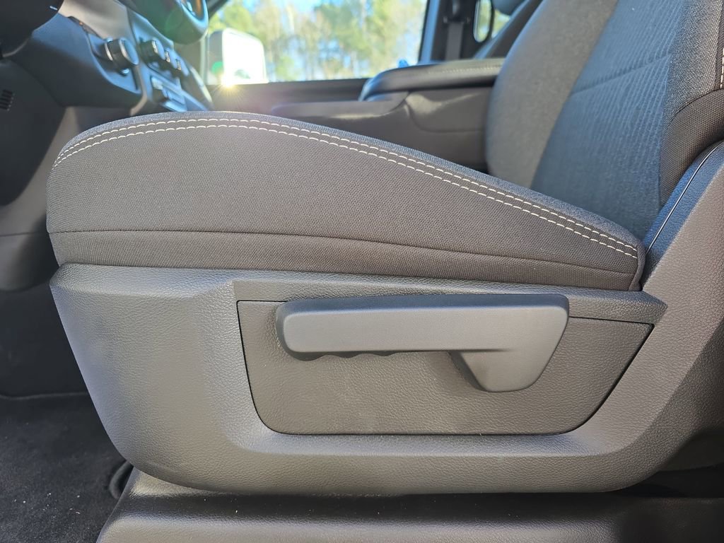 New 2024 RAM 2500 Tradesman w/ Chrome Appearance Group image 30