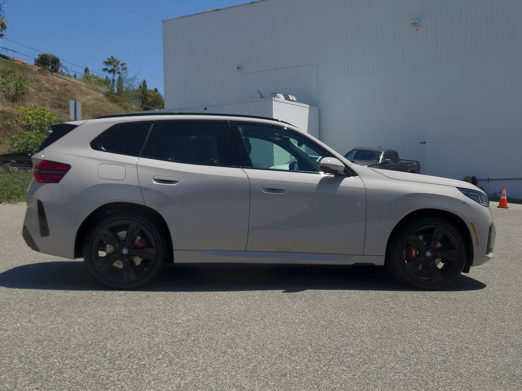 New 2026 BMW X3 xDrive30 w/ M Sport Package AWD/4WD image 3