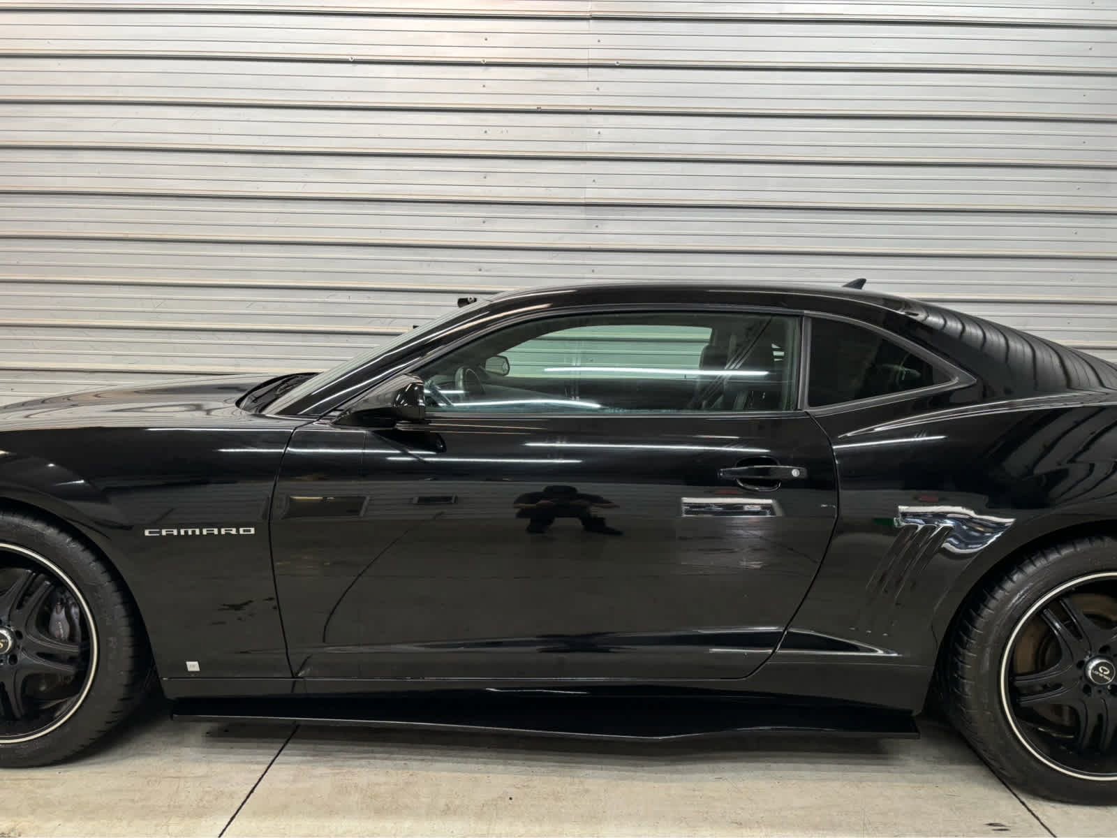 Used 2010 Chevrolet Camaro SS w/ RS Package RWD image 7