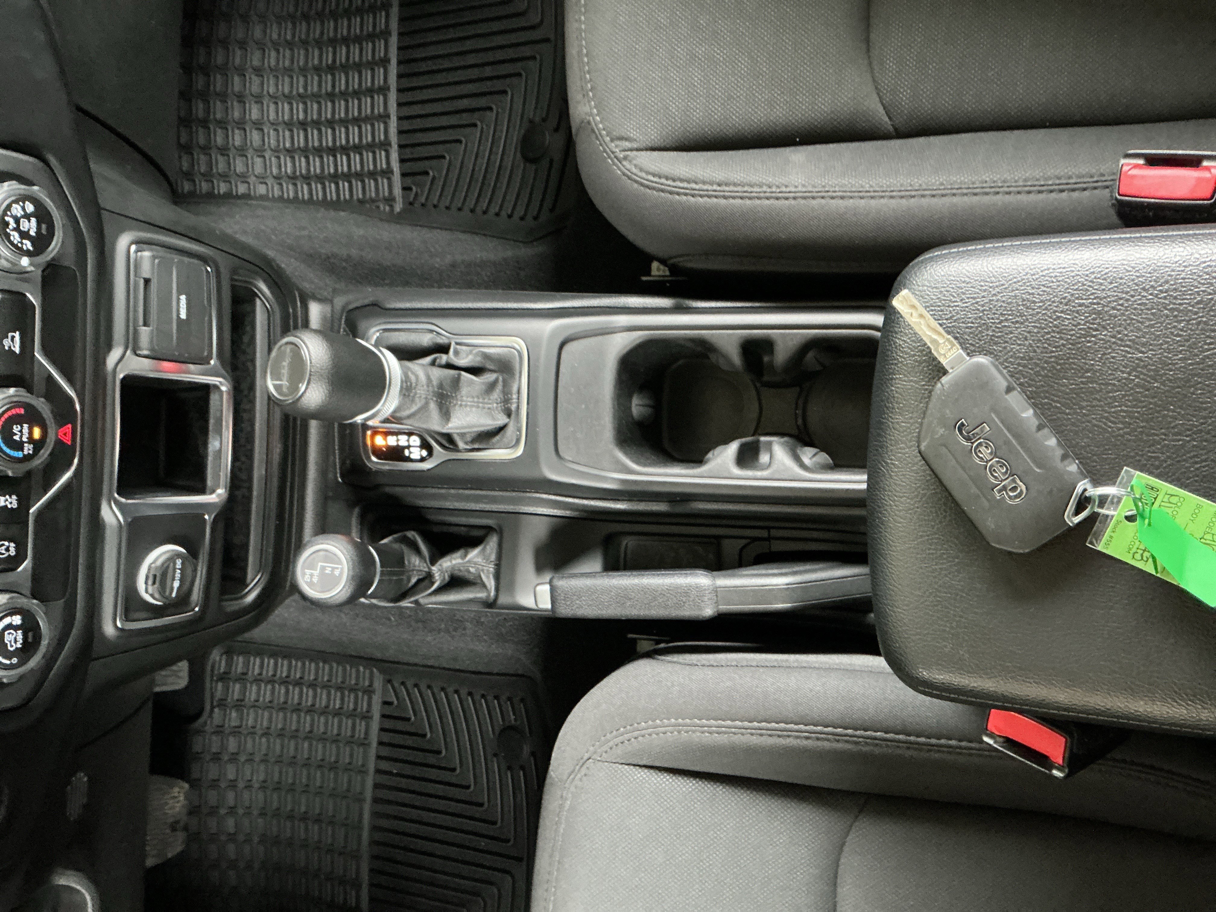 Used 2021 Jeep Gladiator Sport image 11