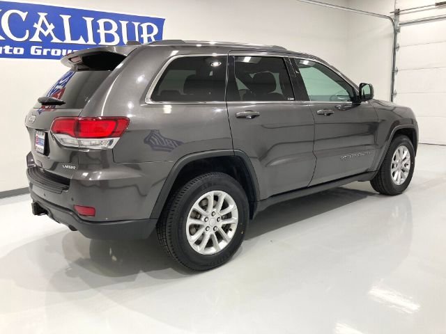 Used 2021 Jeep Grand Cherokee Laredo AWD/4WD image 36