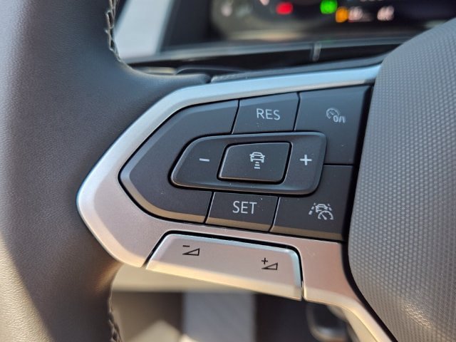 New 2026 Volkswagen Atlas Cross Sport SE FWD image 24