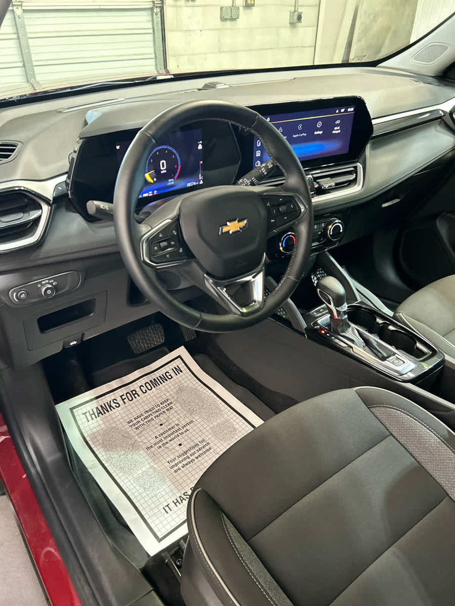 Used 2024 Chevrolet TrailBlazer LT w/ LT Cold Weather Package AWD/4WD image 8