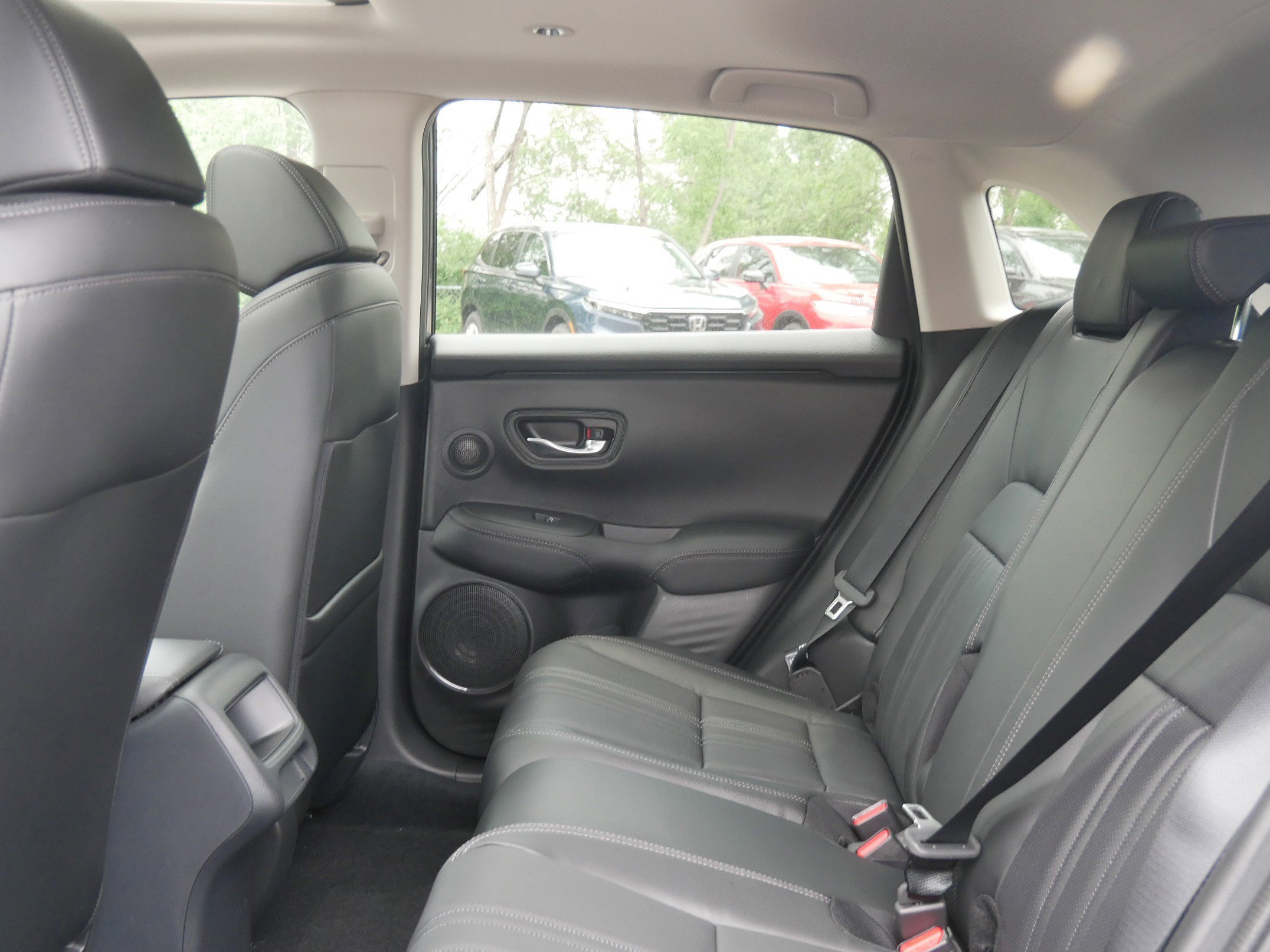 New 2026 Honda HR-V EX-L image 9