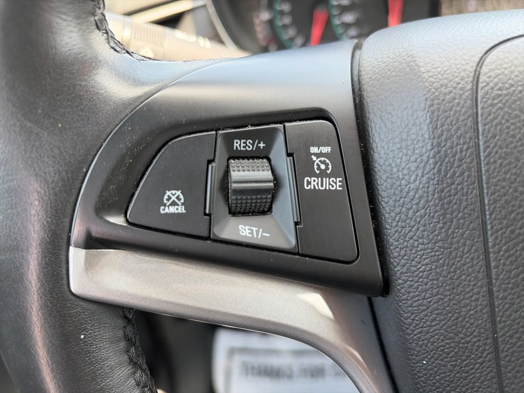 Used 2021 Chevrolet Trax LT w/ Redline Edition FWD image 14