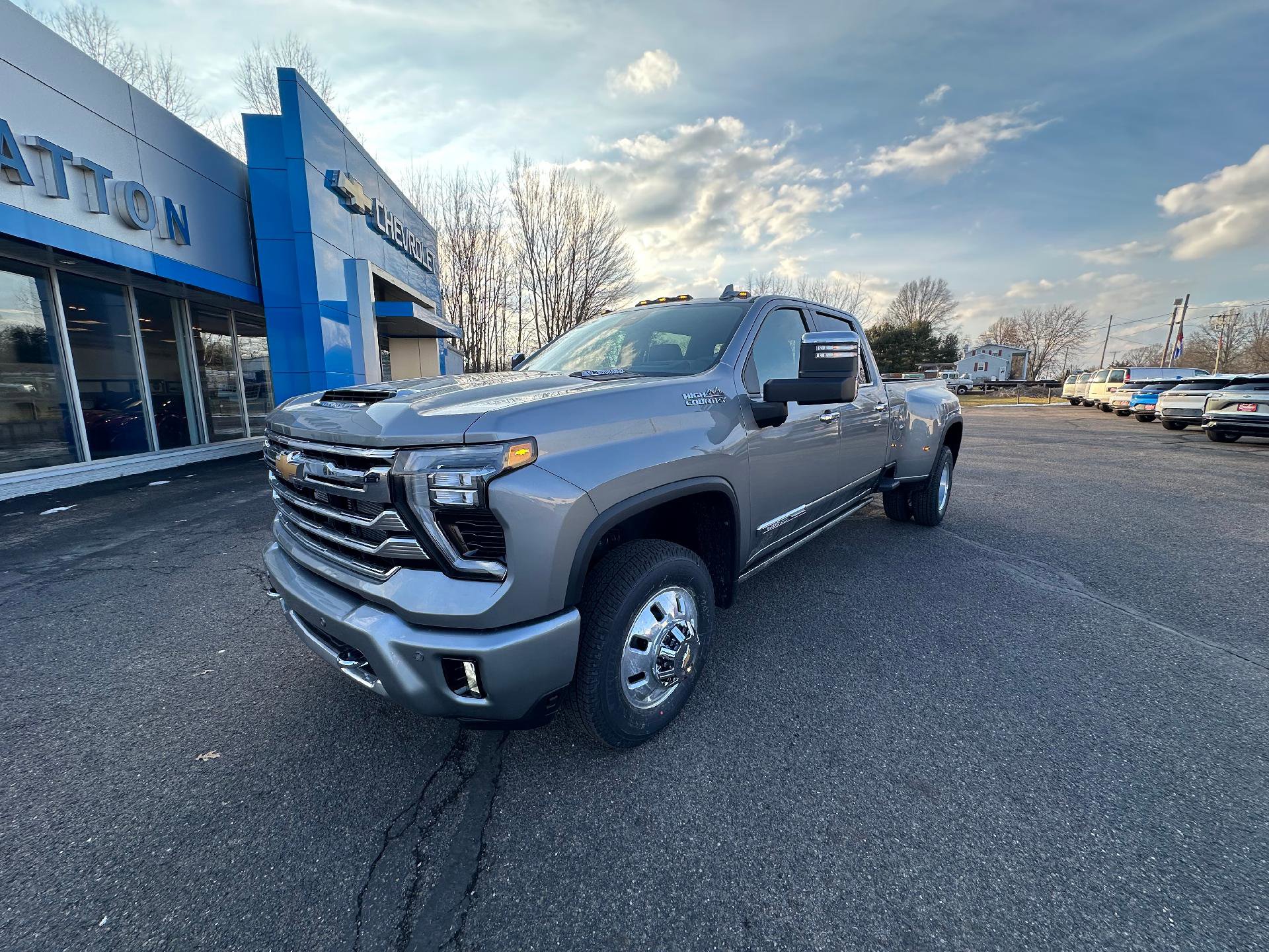 New 2026 Chevrolet Silverado 3500 High Country w/ High Country Premium Package AWD/4WD image 1