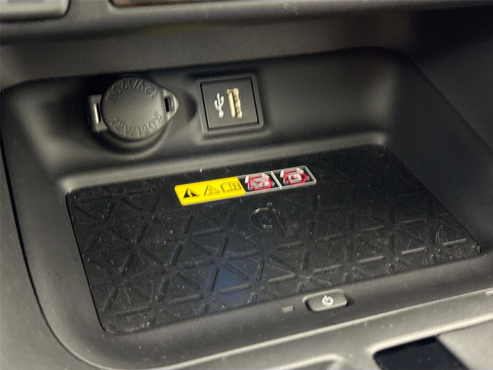 Certified 2025 Toyota RAV4 XSE image 29