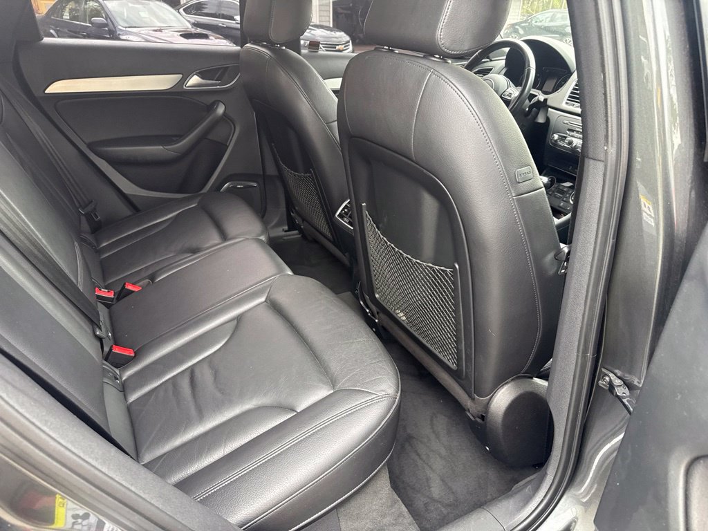 Used 2018 Audi Q3 2.0T Premium Plus w/ Premium Plus Package AWD/4WD image 36