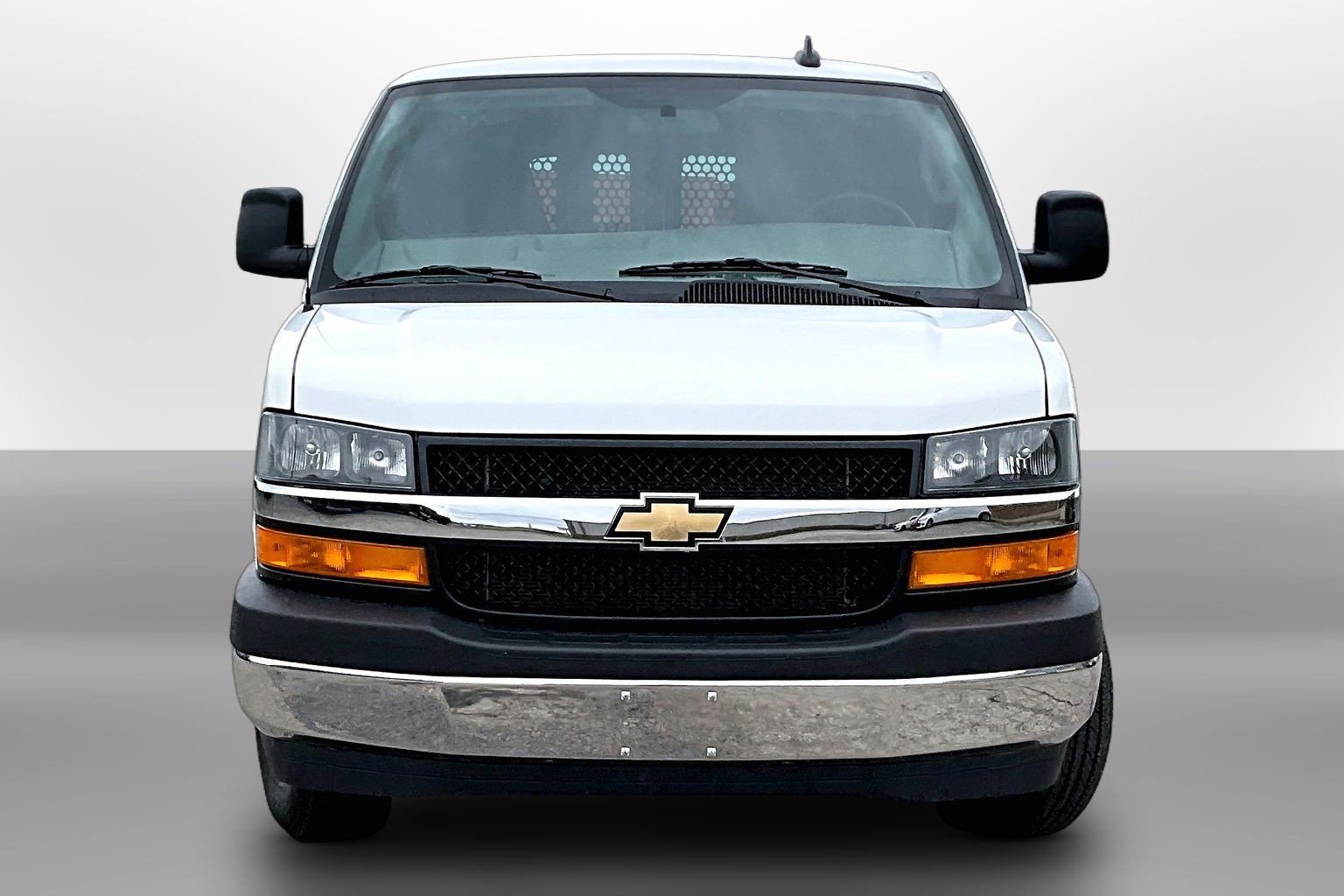 Used 2024 Chevrolet Express 2500 w/ Driver Convenience Package RWD image 3