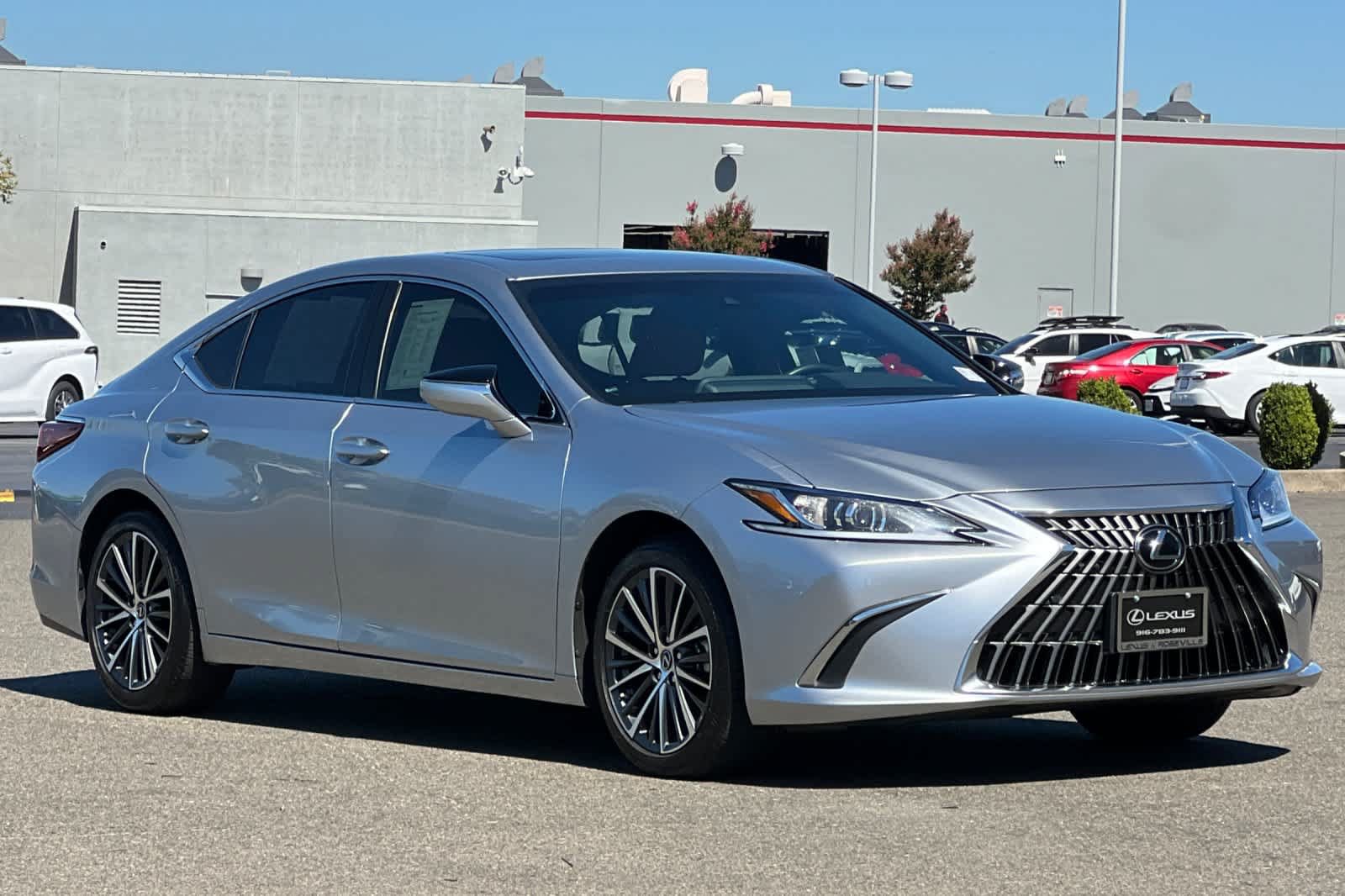 Certified 2023 Lexus ES 350 w/ Premium Package FWD image 5
