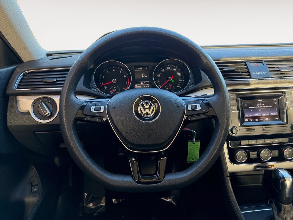 Used 2018 Volkswagen Passat 2.0T S w/ Driver Assistance Package FWD image 14