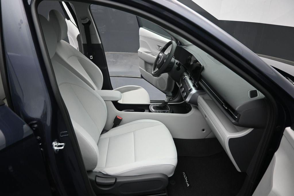 New 2027 Hyundai Kona SE FWD image 30