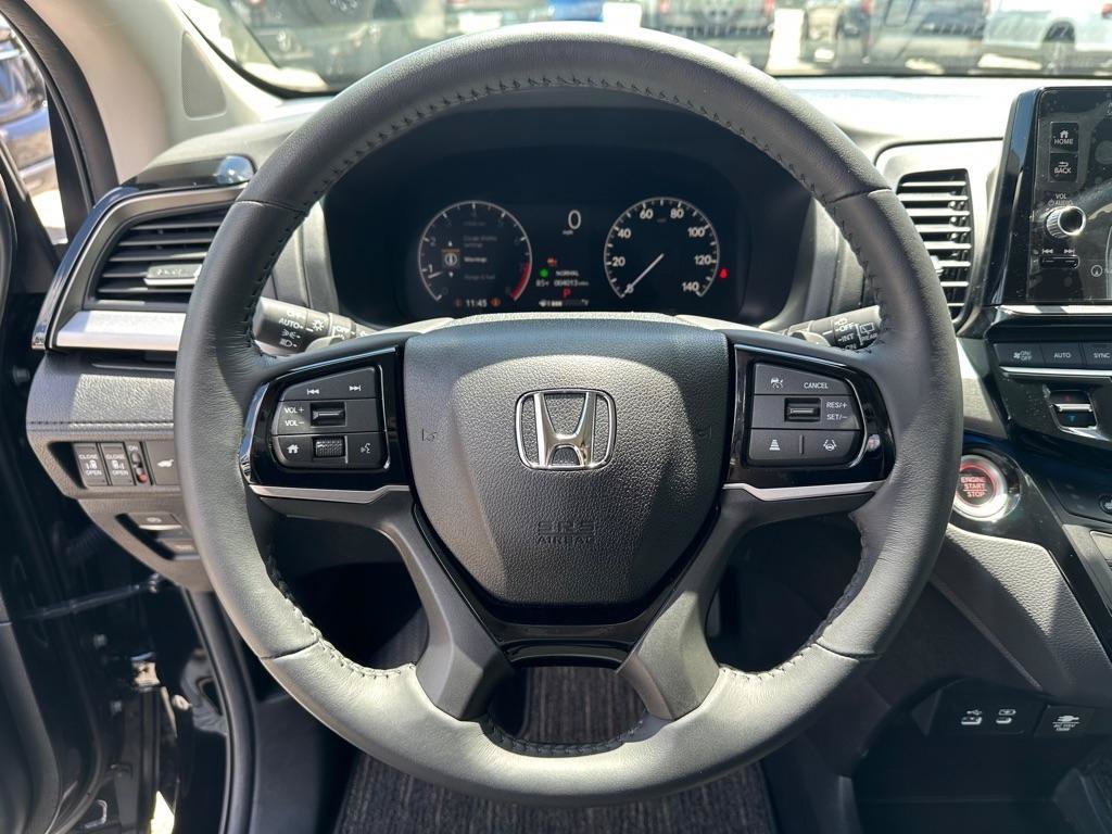 Used 2025 Honda Odyssey Touring image 15