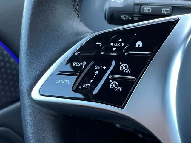 Used 2025 Mercedes-Benz GLA 250 4MATIC image 9