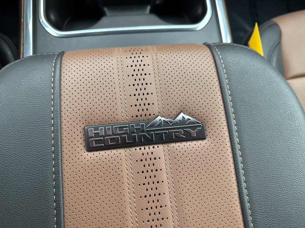 Certified 2024 Chevrolet Silverado 2500 High Country w/ Technology Package image 17