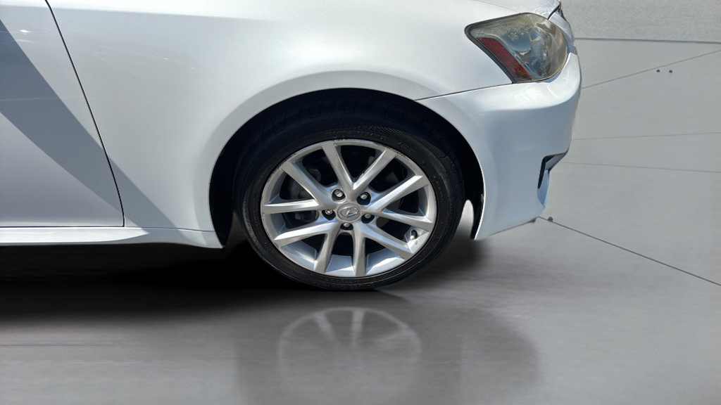 Used 2011 Lexus IS 250 w/ Premium Pkg Value Edition RWD image 34