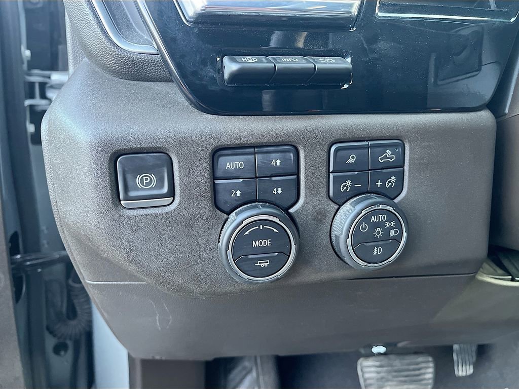 Used 2024 Chevrolet Silverado 1500 LTZ w/ Technology Package image 10