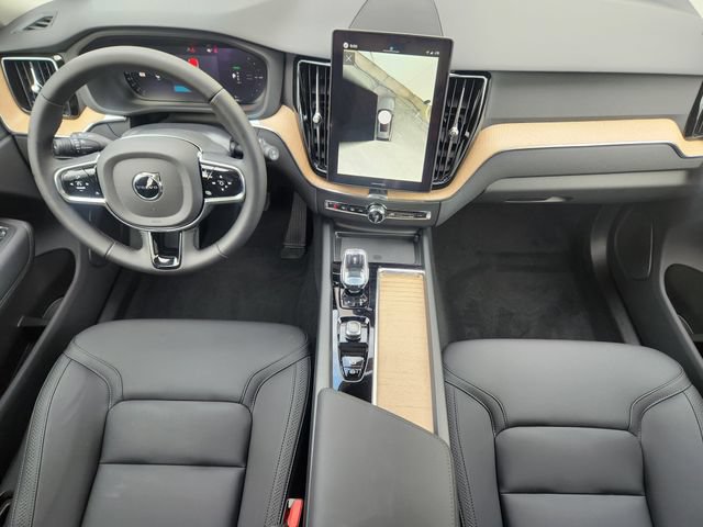 New 2026 Volvo XC60 T8 Plus w/ Climate Package PRO AWD/4WD image 11