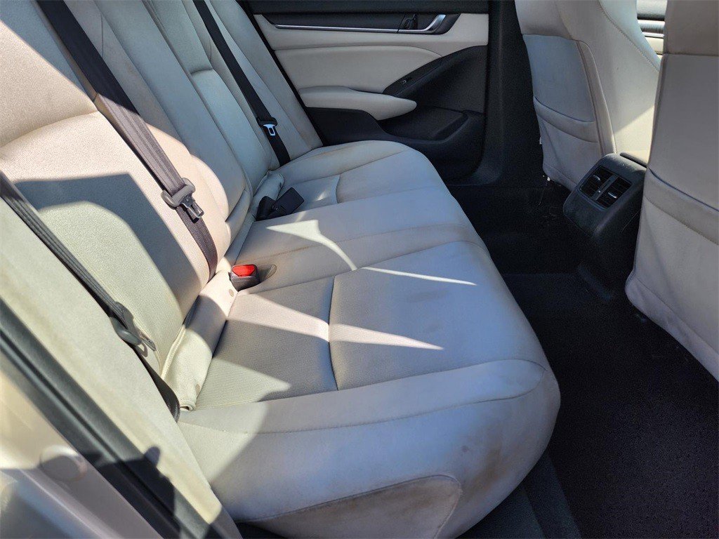 Used 2019 Honda Accord EX image 18