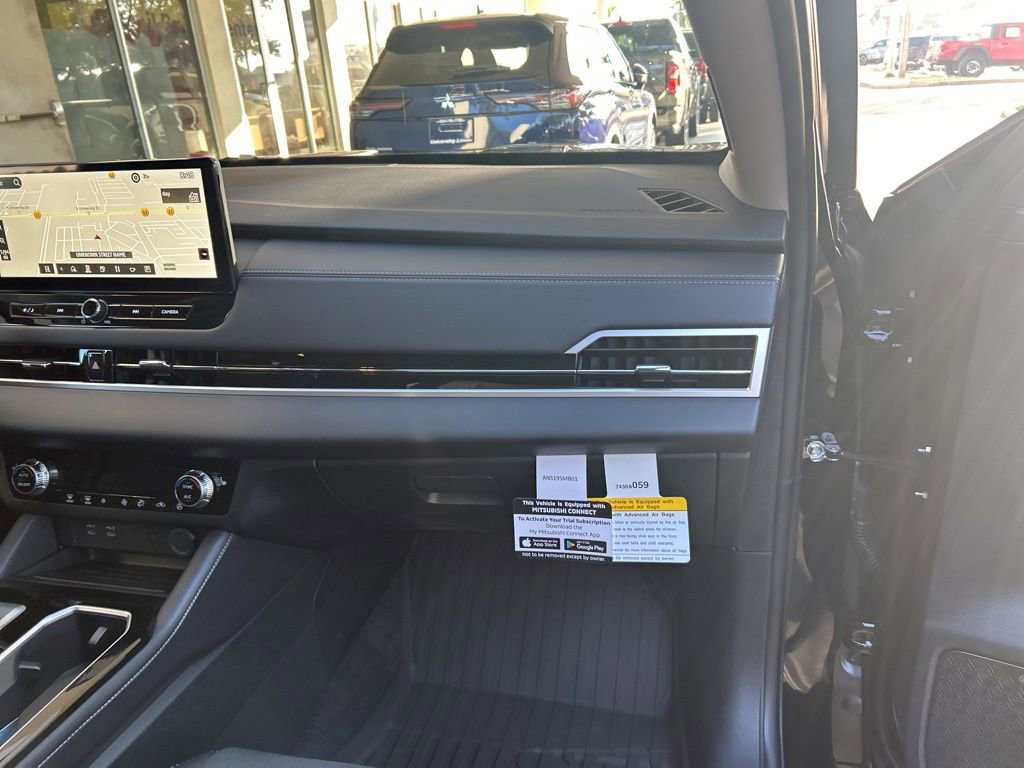 New 2026 Mitsubishi Outlander SE image 22
