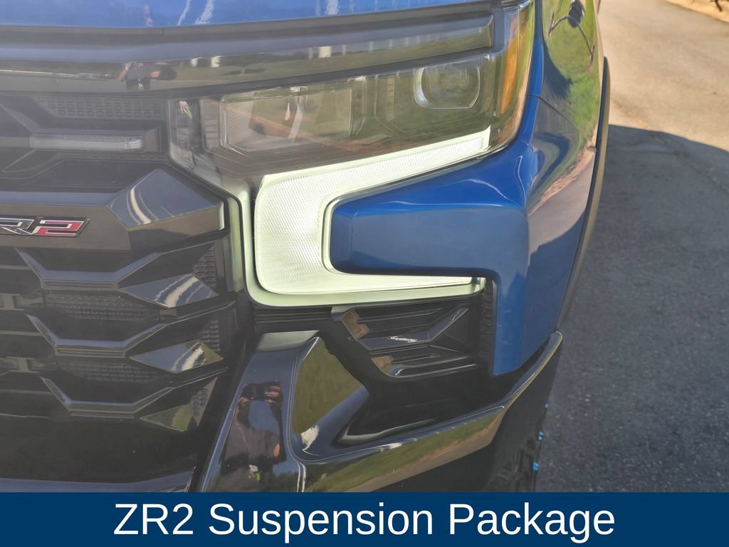 Used 2022 Chevrolet Silverado 1500 ZR2 w/ Technology Package AWD/4WD image 6