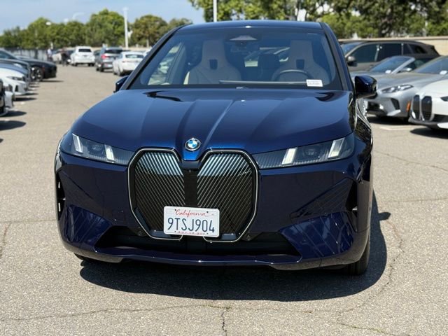 Used 2026 BMW iX xDrive45 w/ Premium Package image 3