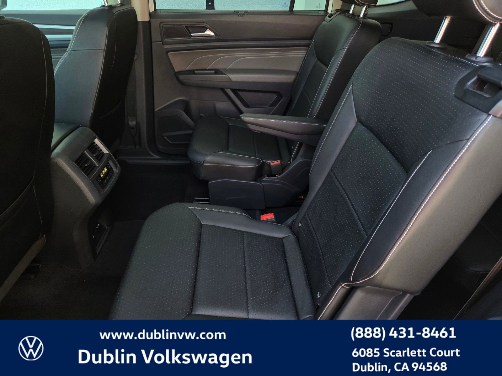 Used 2023 Volkswagen Atlas SE w/ Panoramic Sunroof Package FWD image 10