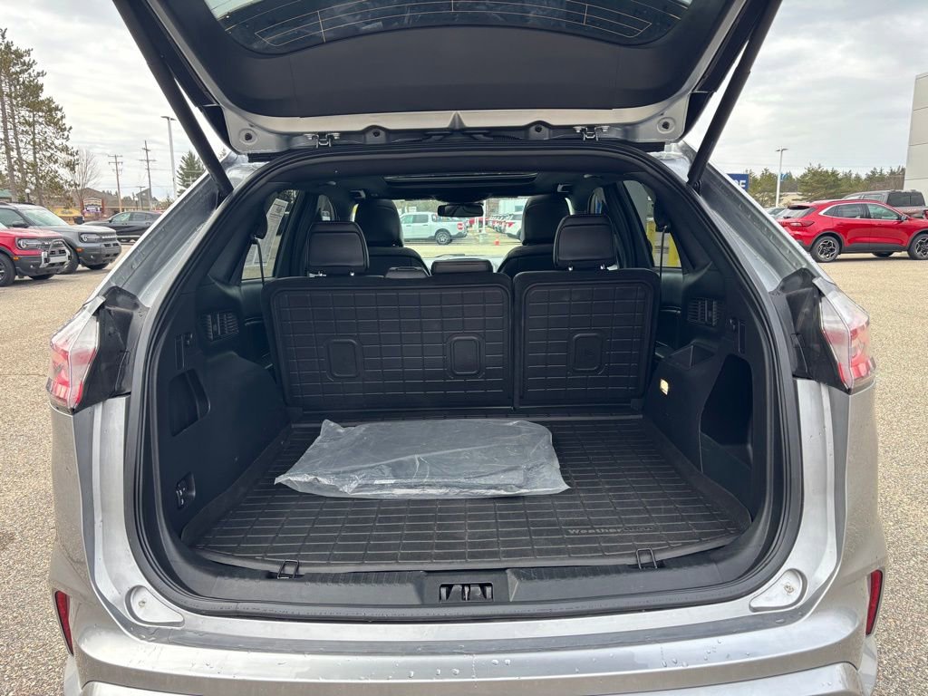 Used 2024 Ford Edge ST-Line AWD/4WD image 15