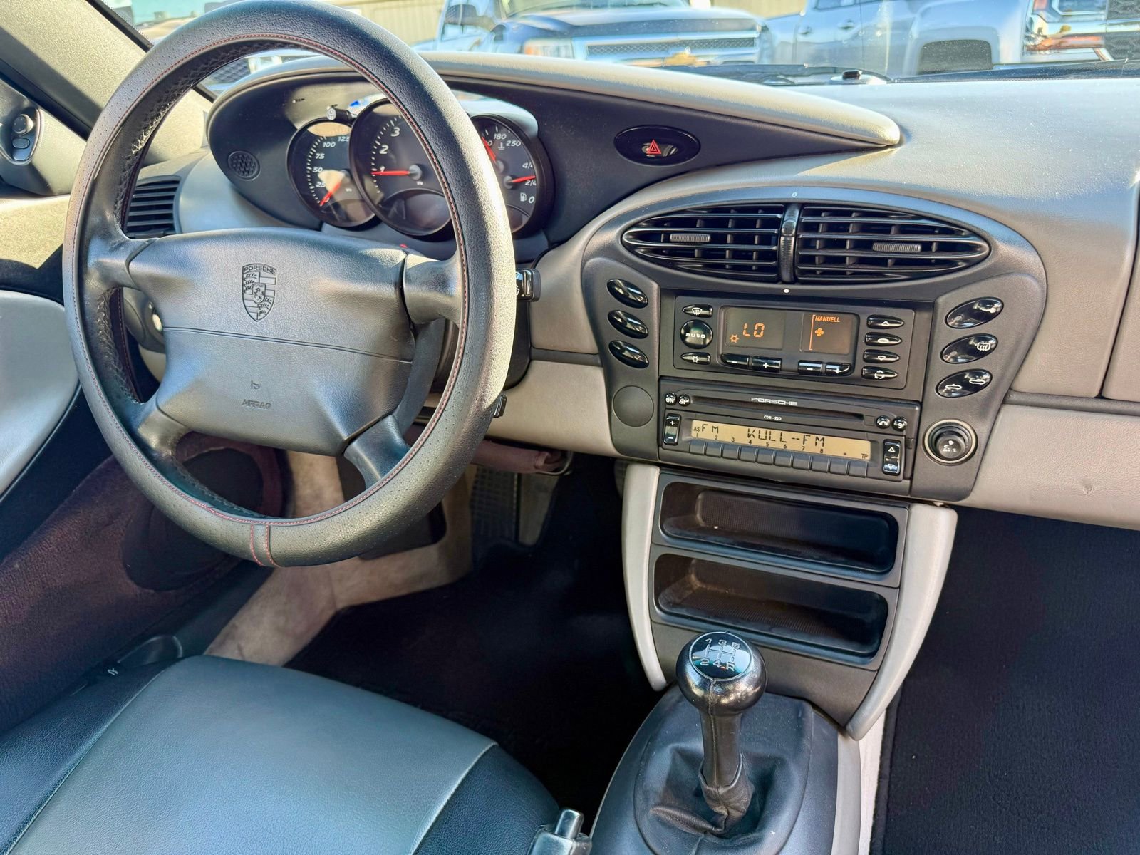 Used 1998 Porsche Boxster image 17