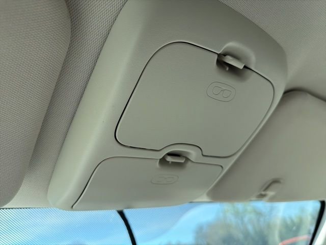 Used 2011 Ford Escape XLT image 19