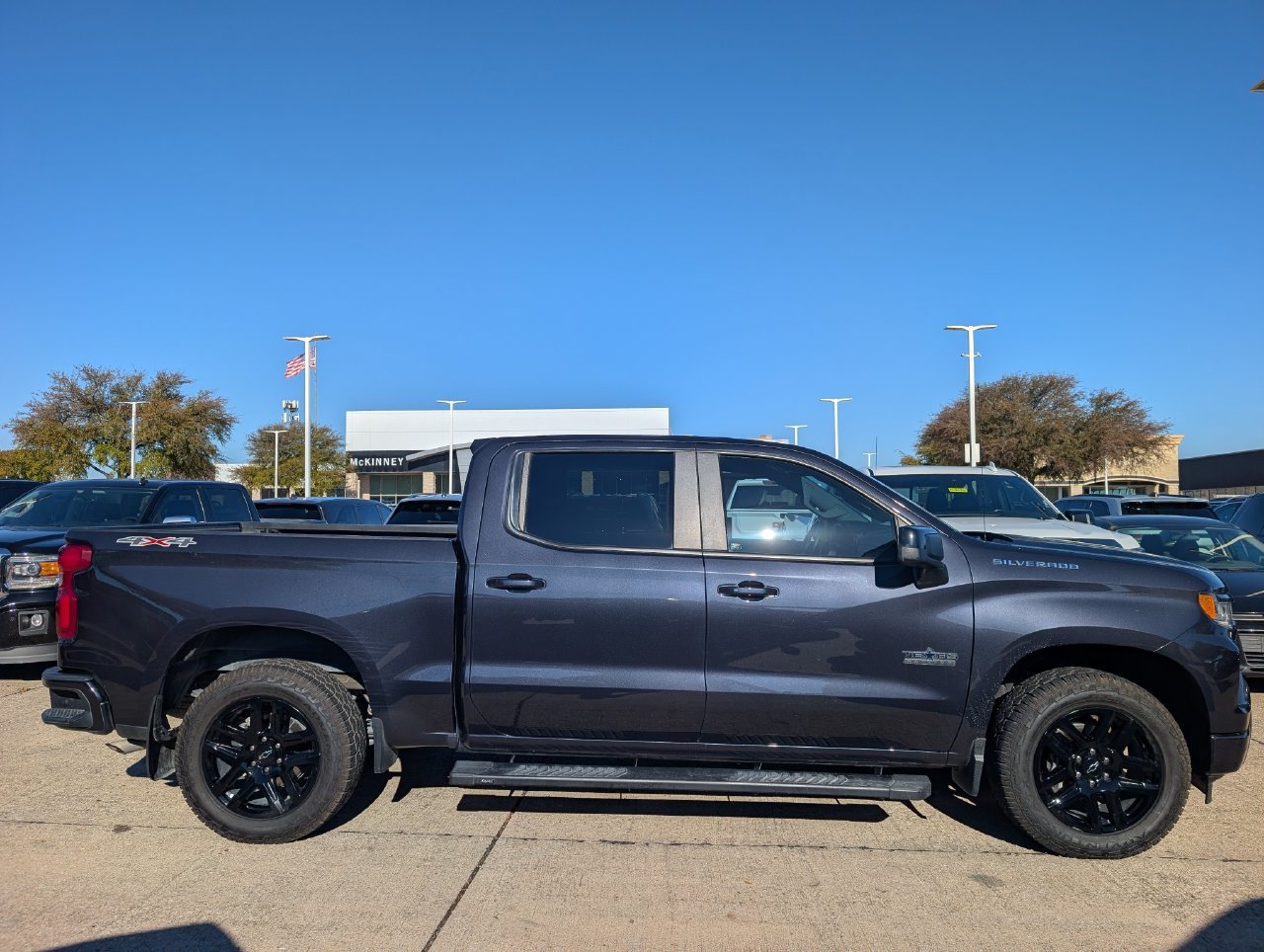 Used 2024 Chevrolet Silverado 1500 RST AWD/4WD image 3