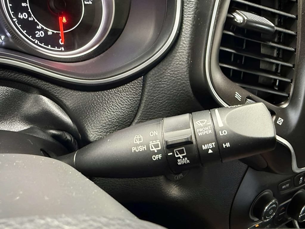 Used 2021 Jeep Cherokee Trailhawk AWD/4WD image 34