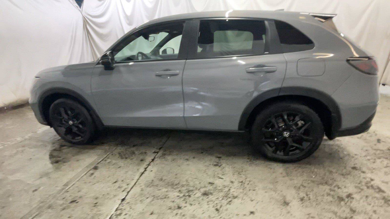 Certified 2025 Honda HR-V Sport image 12