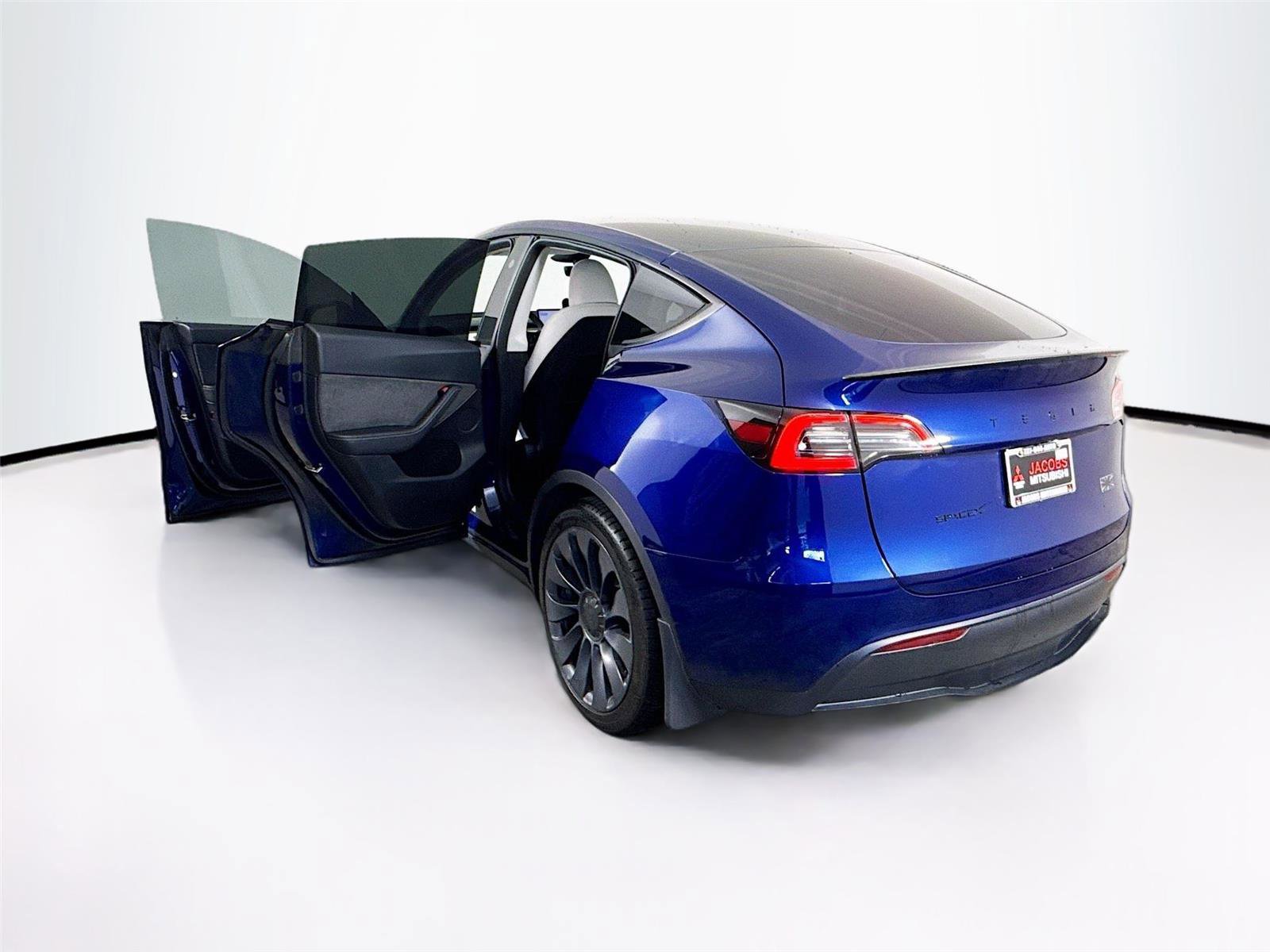 Used 2023 Tesla Model Y Performance AWD/4WD image 19
