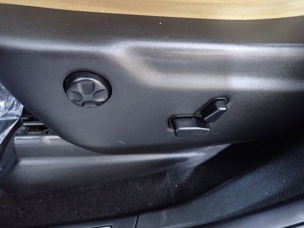 Used 2016 Dodge Durango Citadel w/ Technology Group AWD/4WD image 27