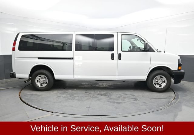 Used 2024 Chevrolet Express 3500 LS RWD image 8