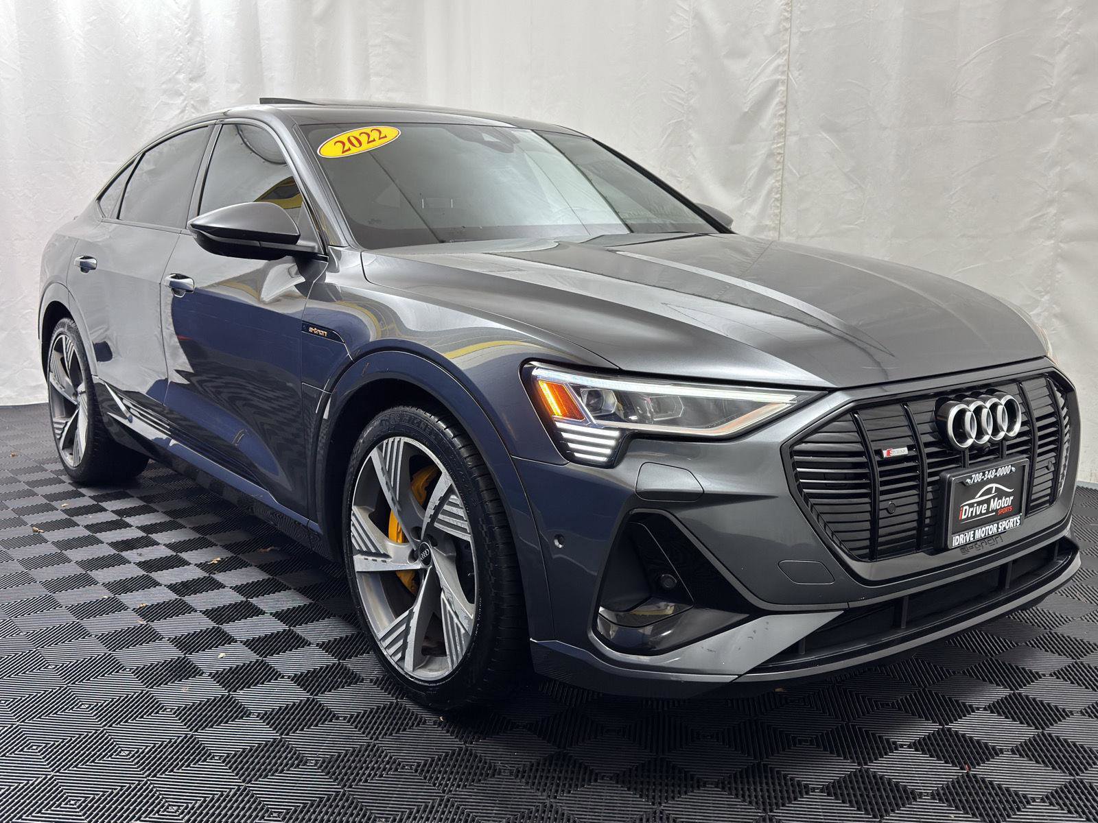Used 2022 Audi e-tron Prestige w/ Prestige Package AWD/4WD image 12